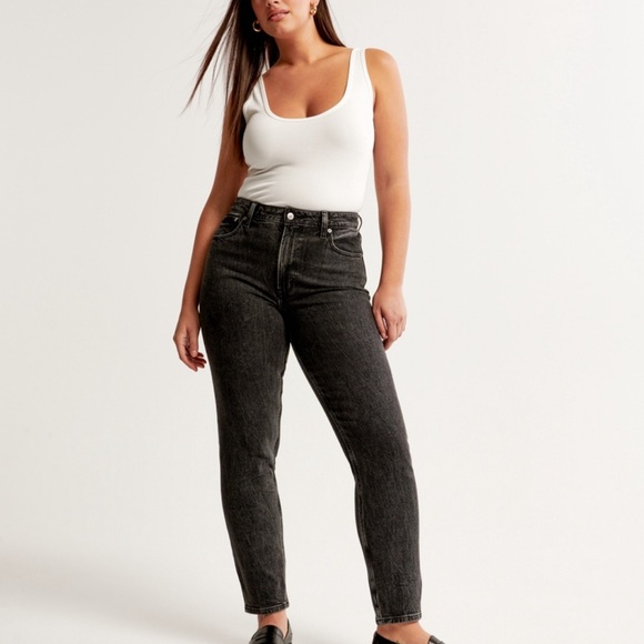 Abercrombie & Fitch Curve Love High Rise Mom Jean - Picture 4 of 8